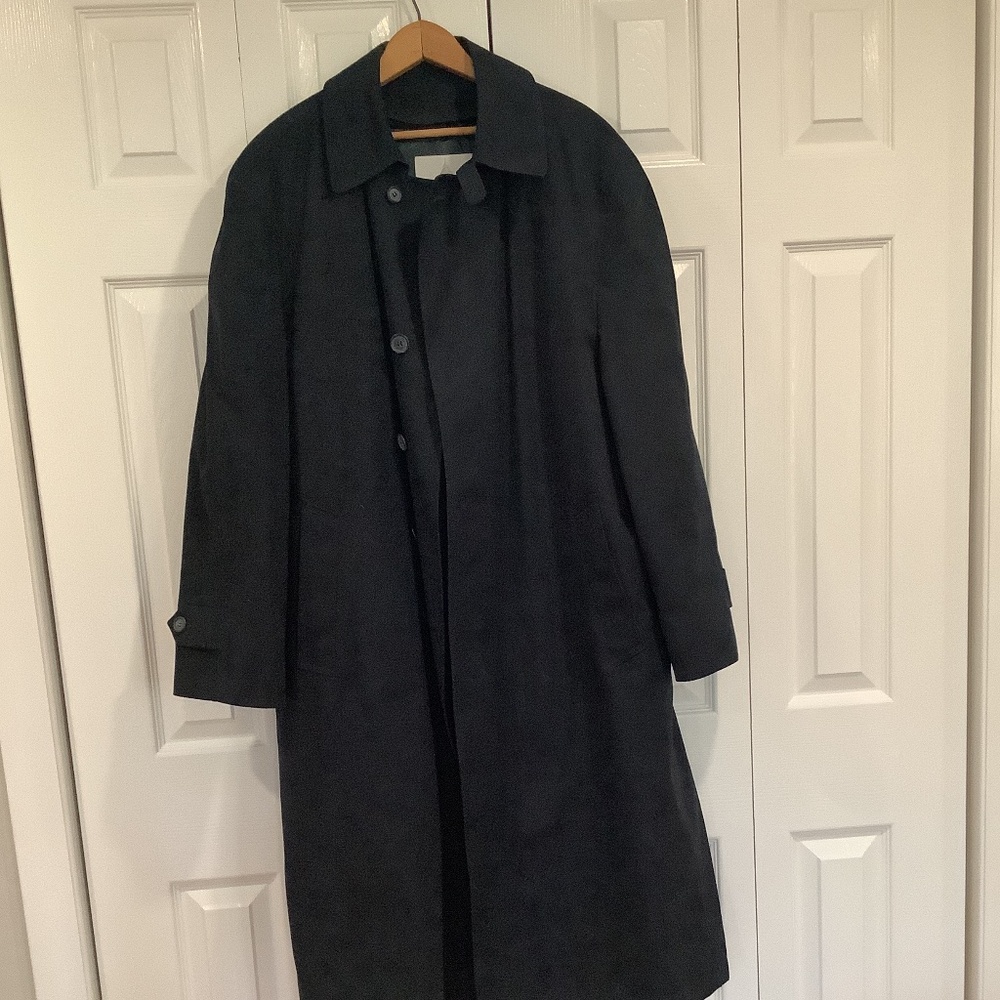 Mens London Fog navy top coat, 40R